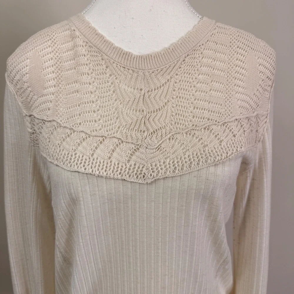 Free People Colette Cream Ribbed Knit Top Crochet Lace Yoke and Cuffs Size Lrg.